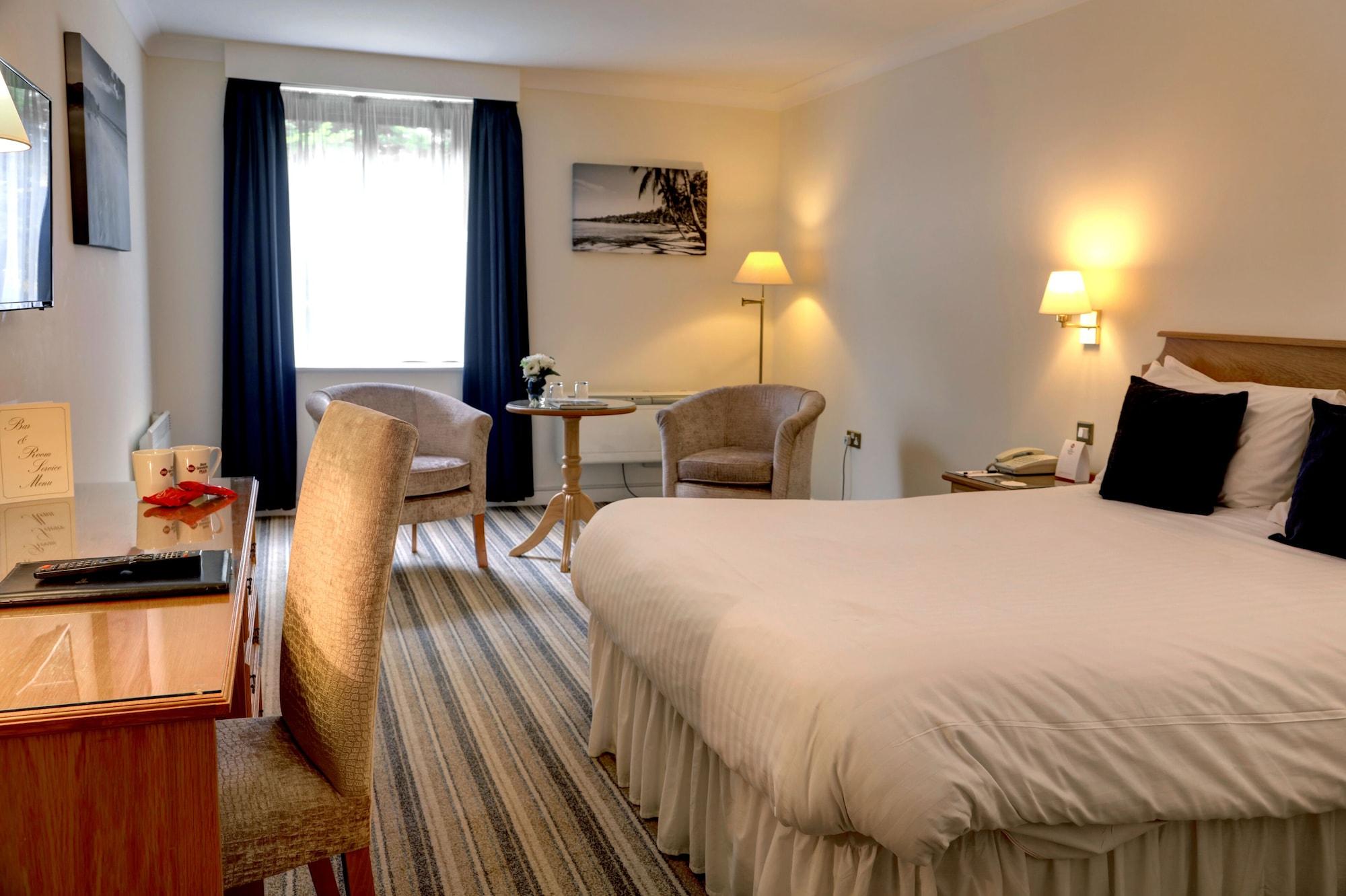 Best Western Plus Bentley Hotel, Leisure Club & Spa Thorpe on the Hill  Экстерьер фото
