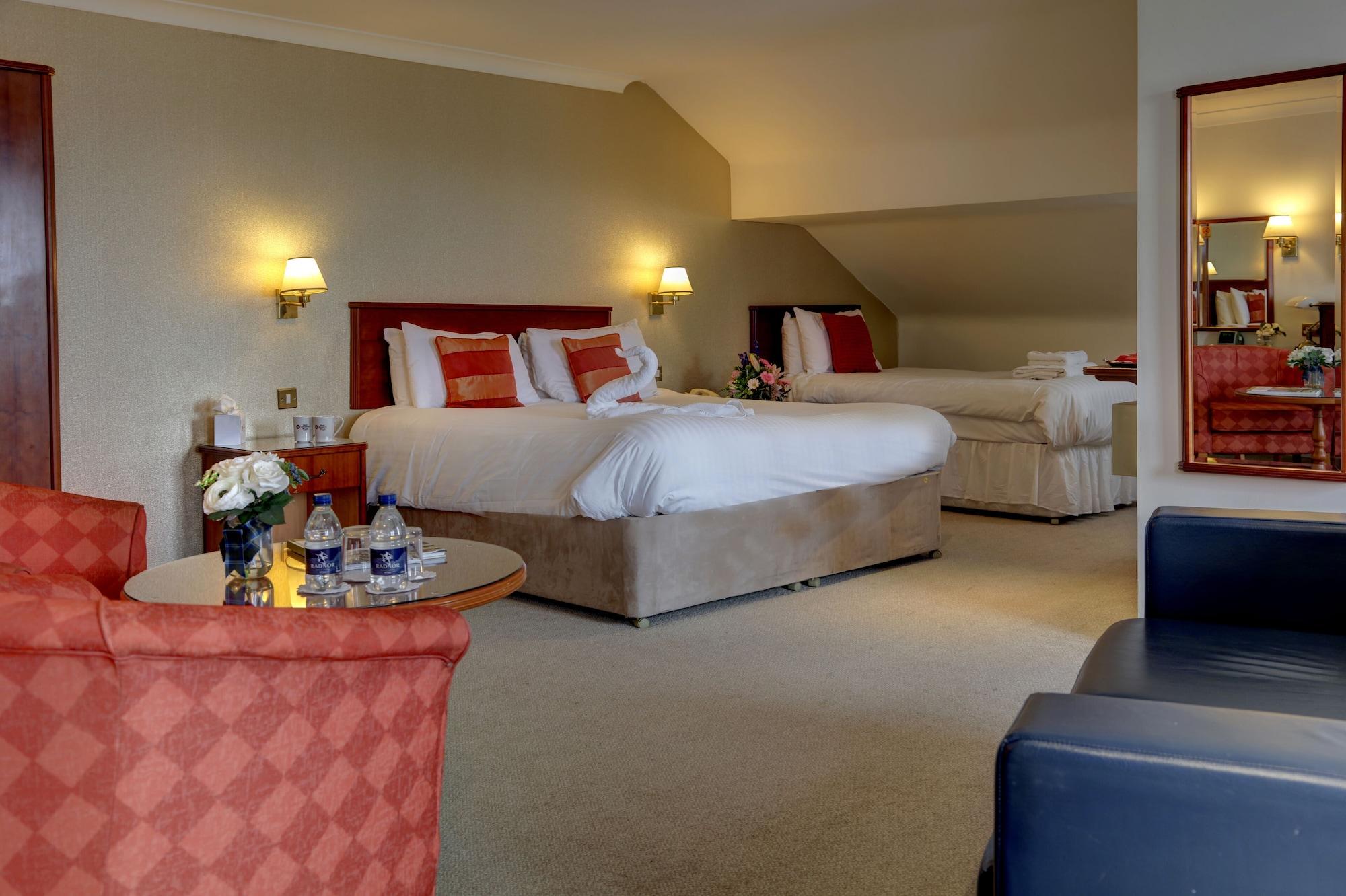 Best Western Plus Bentley Hotel, Leisure Club & Spa Thorpe on the Hill  Экстерьер фото