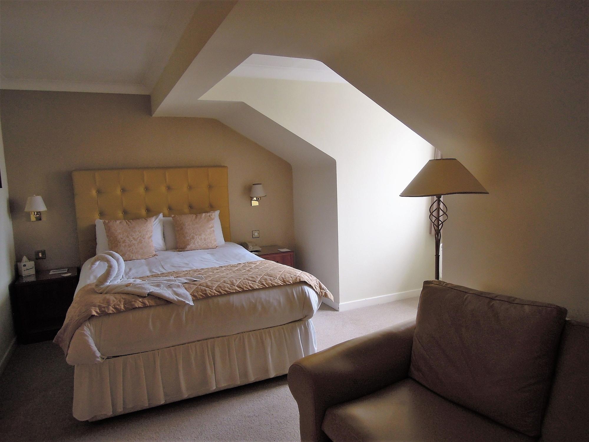 Best Western Plus Bentley Hotel, Leisure Club & Spa Thorpe on the Hill  Экстерьер фото