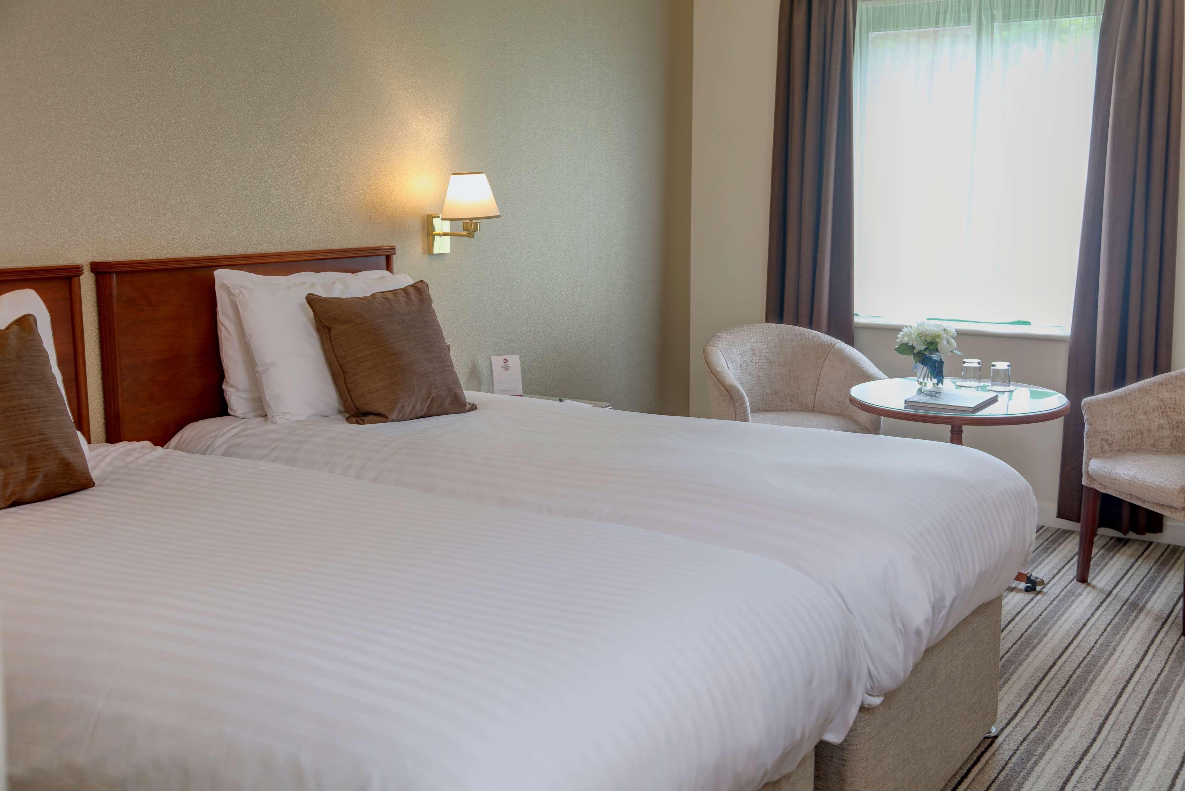 Best Western Plus Bentley Hotel, Leisure Club & Spa Thorpe on the Hill  Экстерьер фото