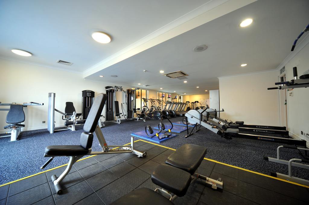 Best Western Plus Bentley Hotel, Leisure Club & Spa Thorpe on the Hill  Экстерьер фото